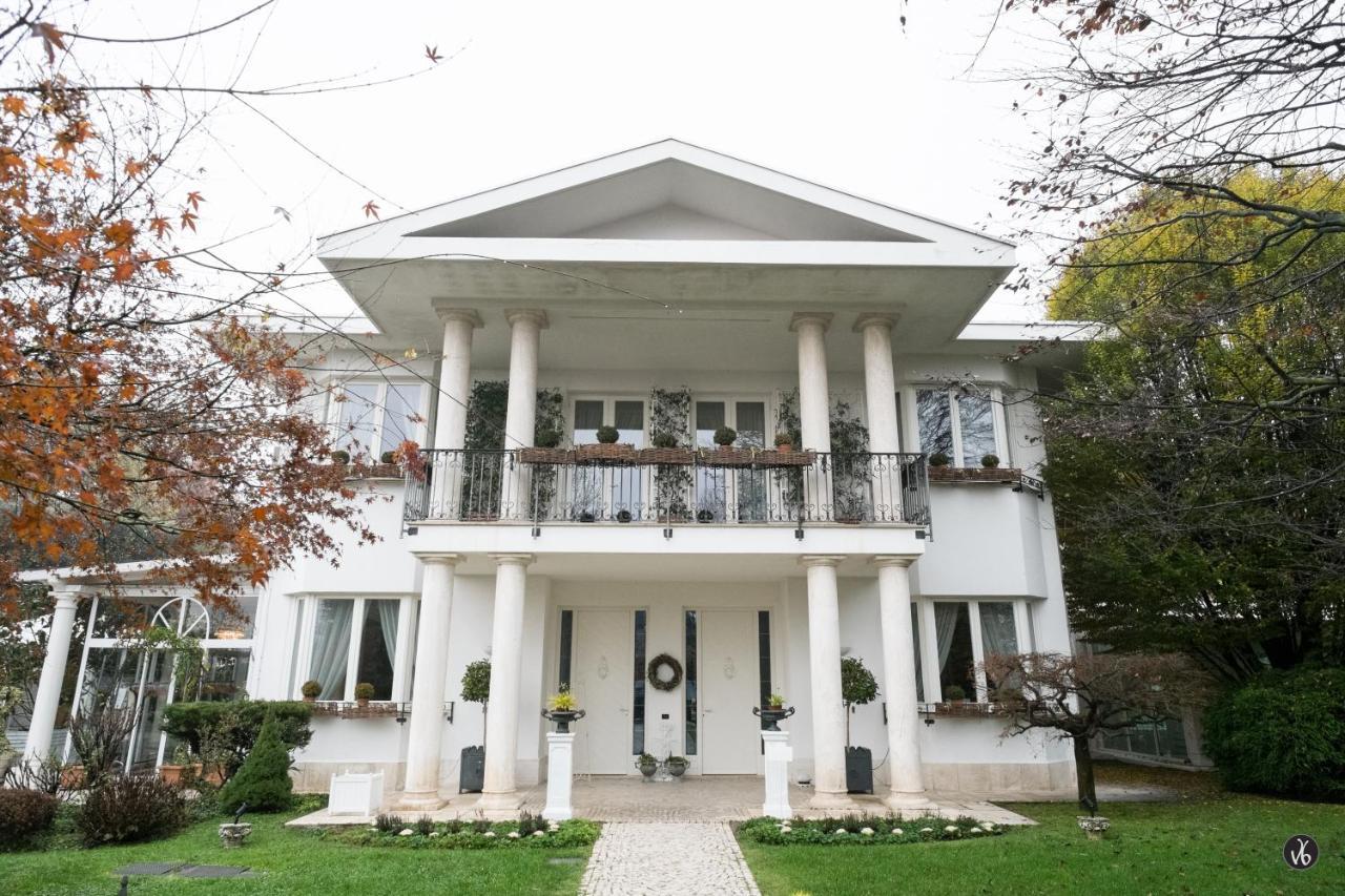 Villa Patrizia Magnago Eksteriør billede